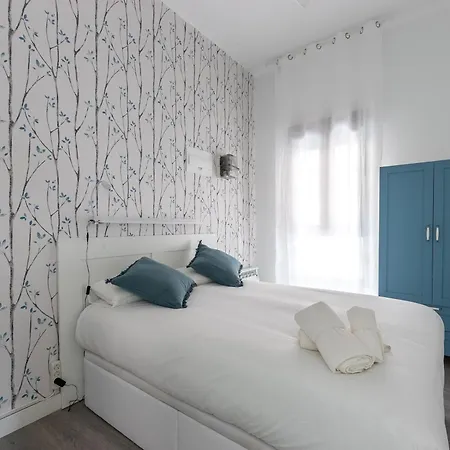 Confortable Con Parking En Διαμέρισμα